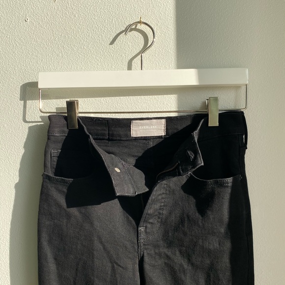 The high rise skinny jean - Picture 2 of 5